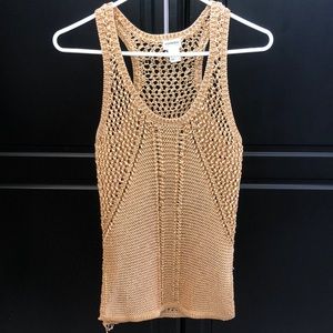 *Gold sleeveless knit  top*